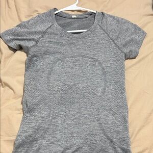 Lululemon gray running shirt